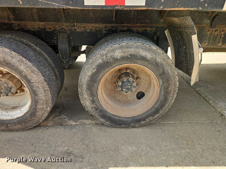 image for item EO7241 1991 Peterbilt 379 dump truck