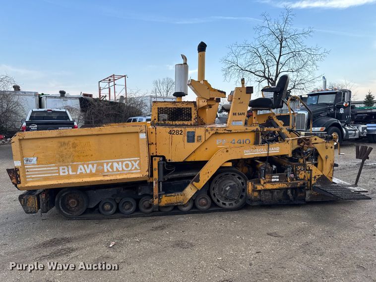 image for item EQ5003 2001 Blaw-Knox PF-4410 paver