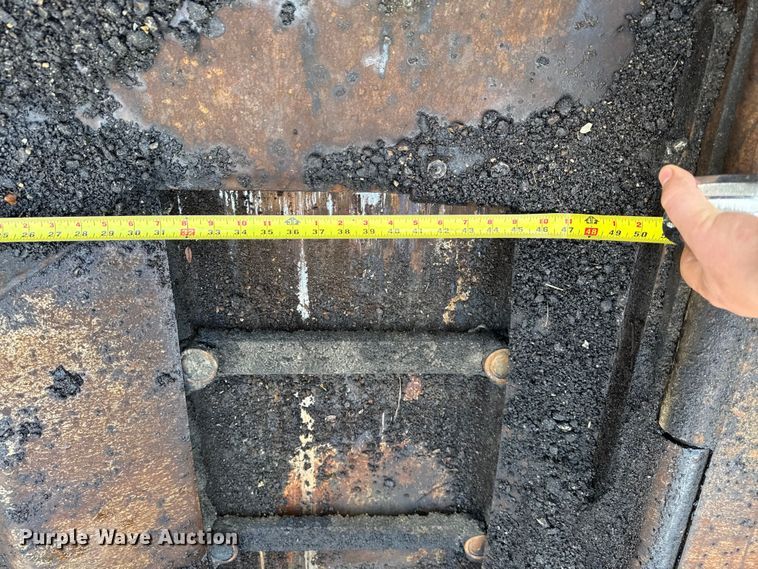 image for item EQ5003 2001 Blaw-Knox PF-4410 paver