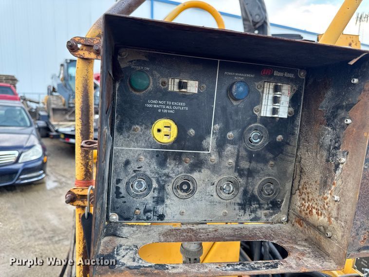 image for item EQ5003 2001 Blaw-Knox PF-4410 paver