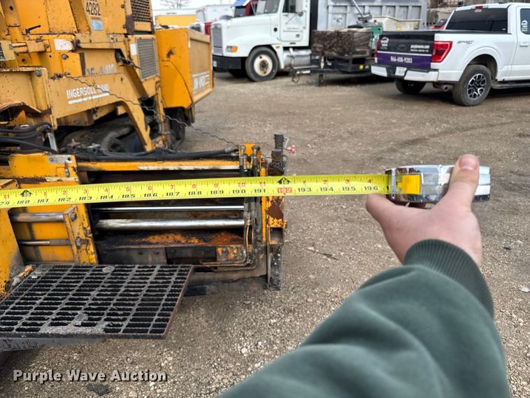 image for item EQ5003 2001 Blaw-Knox PF-4410 paver