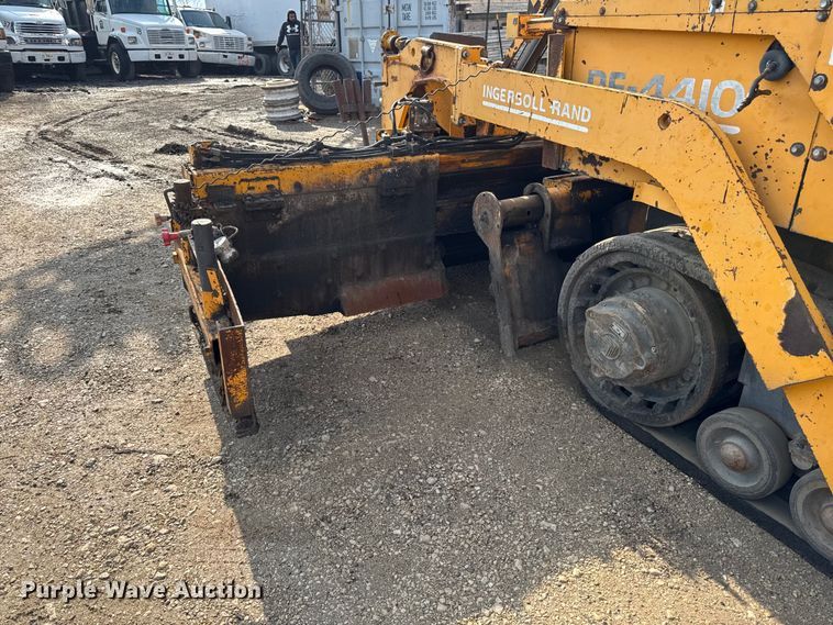 image for item EQ5003 2001 Blaw-Knox PF-4410 paver