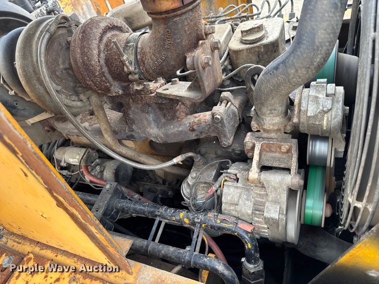 image for item EQ5003 2001 Blaw-Knox PF-4410 paver