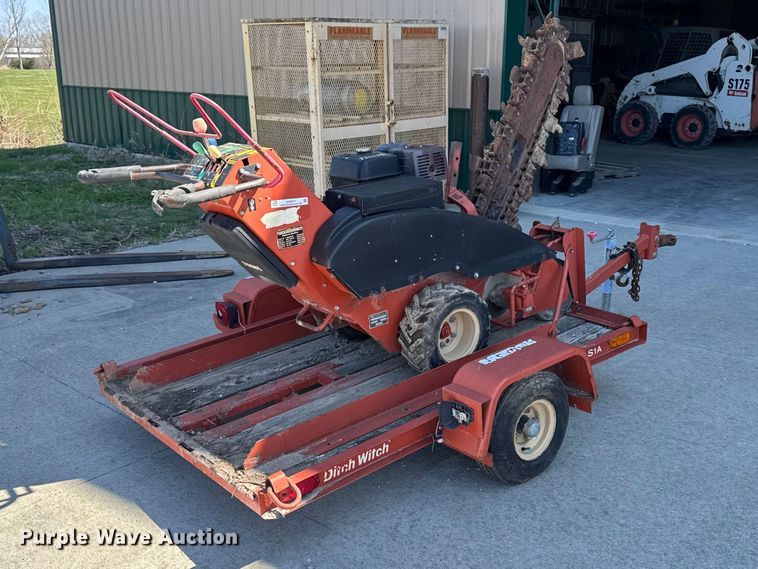 image for item EQ5011 Ditch Witch 1330 trencher