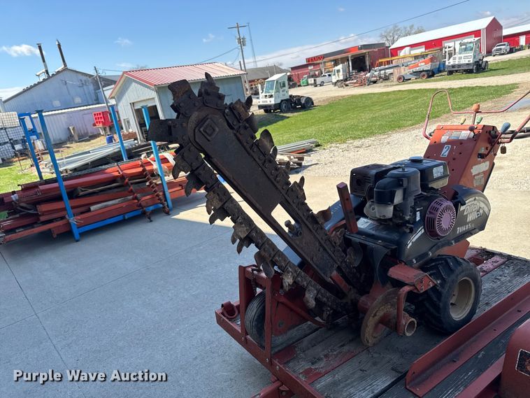 image for item EQ5011 Ditch Witch 1330 trencher