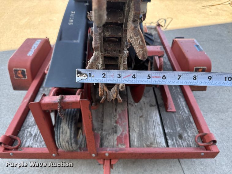 image for item EQ5011 Ditch Witch 1330 trencher