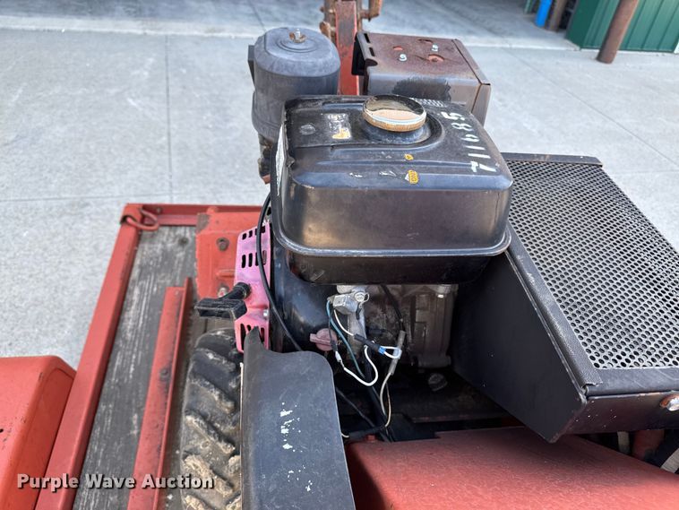 image for item EQ5011 Ditch Witch 1330 trencher