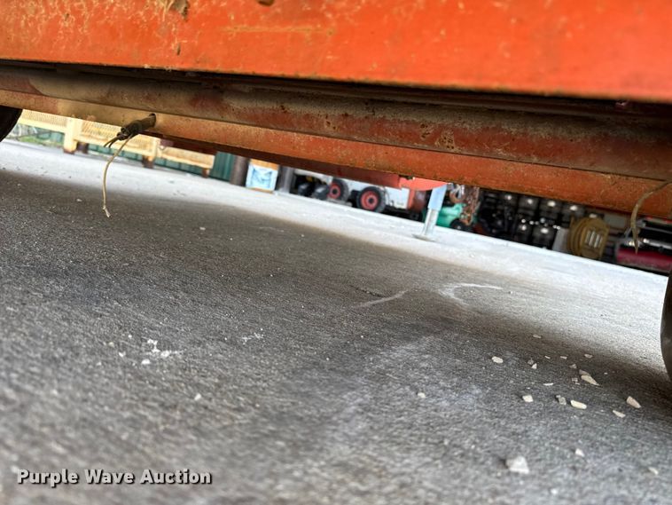 image for item EQ5011 Ditch Witch 1330 trencher
