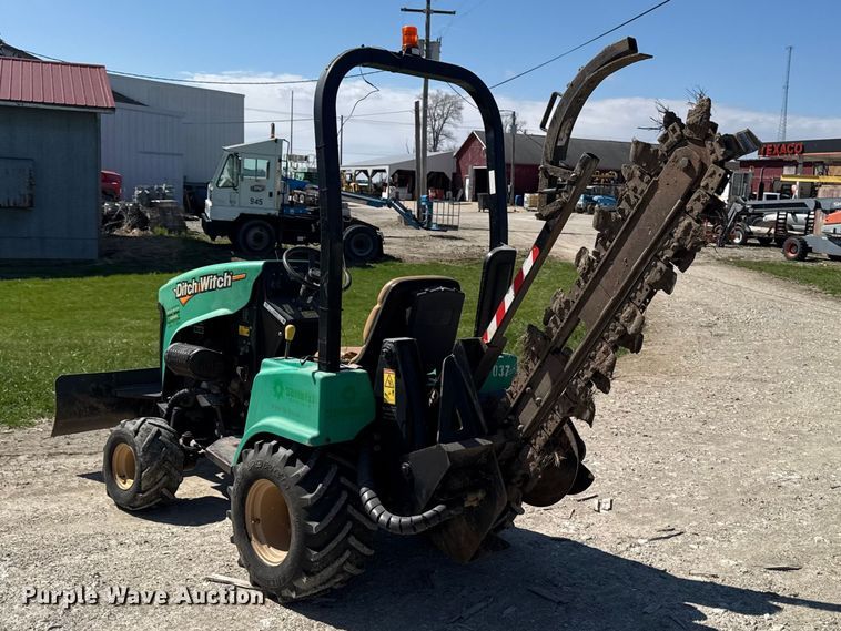 image for item EQ5012 2015 Ditch Witch trencher