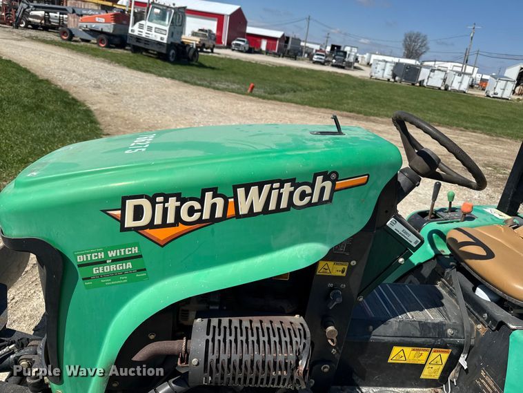 image for item EQ5012 2015 Ditch Witch trencher
