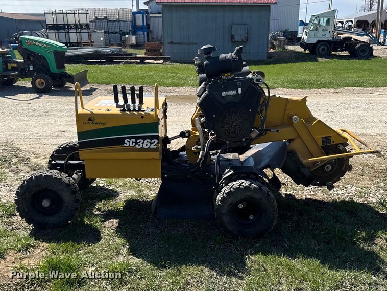 image for item EQ5013 2017 Vermeer SC362 stump grinder