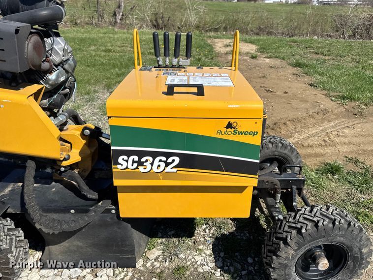 image for item EQ5013 2017 Vermeer SC362 stump grinder