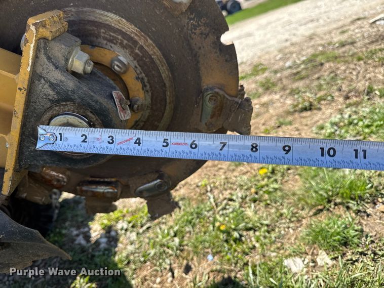 image for item EQ5013 2017 Vermeer SC362 stump grinder