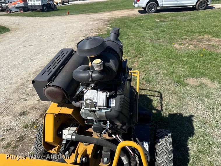 image for item EQ5013 2017 Vermeer SC362 stump grinder