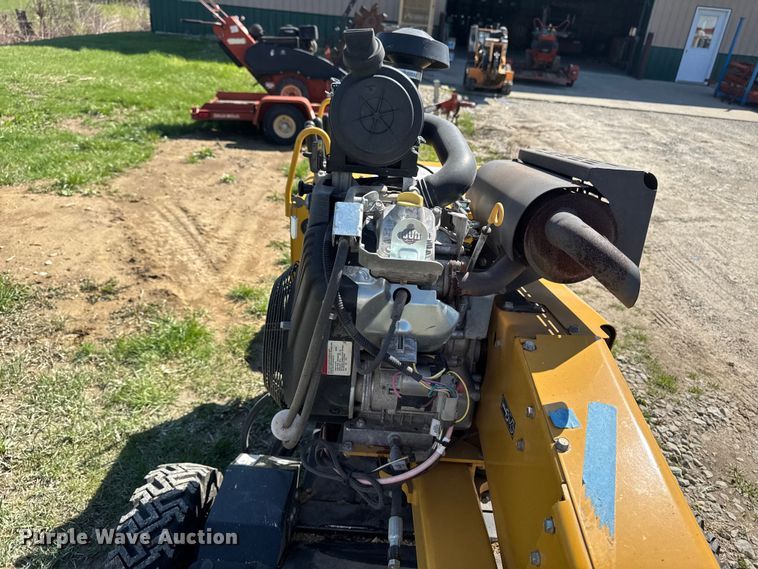 image for item EQ5013 2017 Vermeer SC362 stump grinder