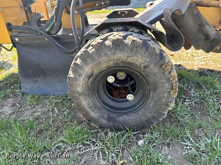 image for item EQ5013 2017 Vermeer SC362 stump grinder