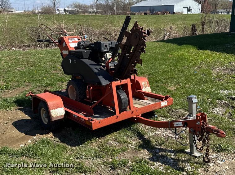 image for item EQ5014 Ditch Witch 1330 trencher