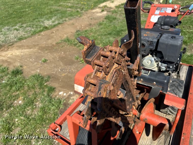 image for item EQ5014 Ditch Witch 1330 trencher
