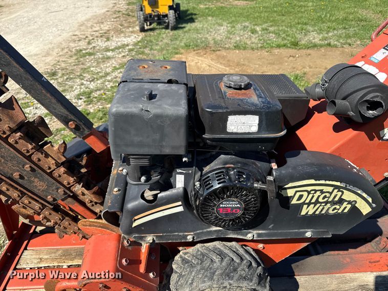 image for item EQ5014 Ditch Witch 1330 trencher