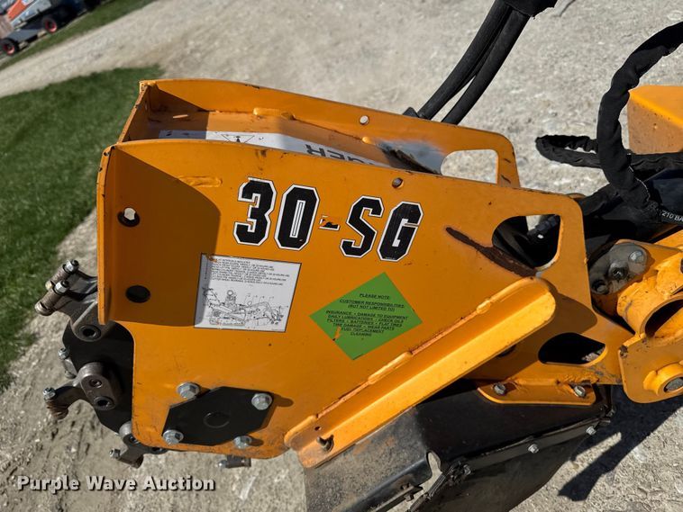 image for item EQ5015 Baretto 30-SG stump grinder
