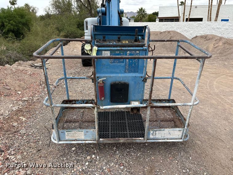 image for item ER7513 2002 Genie Z60/34 boom lift