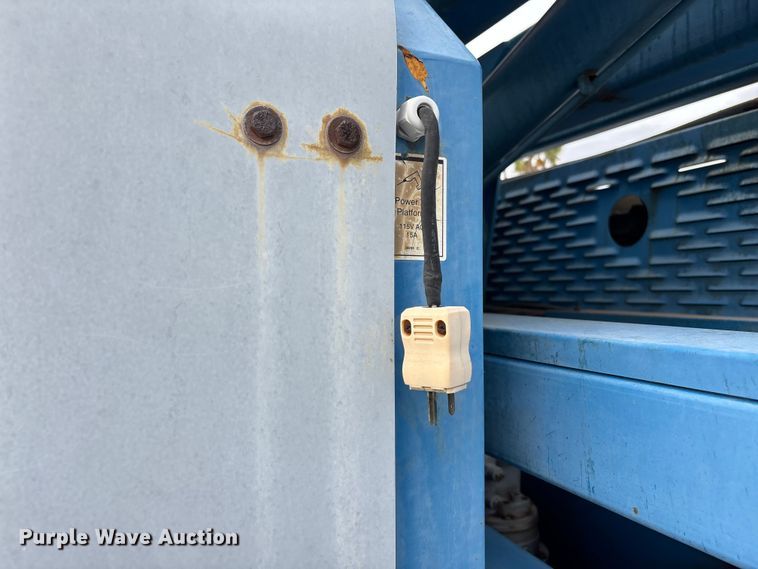 image for item ER7513 2002 Genie Z60/34 boom lift