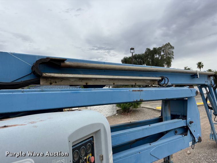 image for item ER7513 2002 Genie Z60/34 boom lift