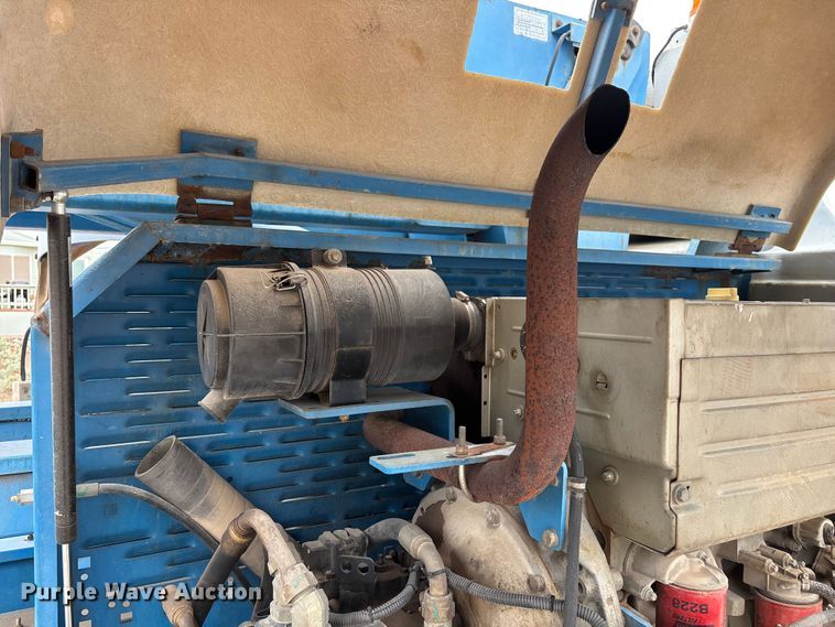 image for item ER7513 2002 Genie Z60/34 boom lift