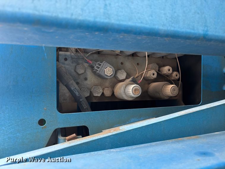 image for item ER7513 2002 Genie Z60/34 boom lift