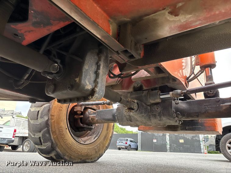 image for item ER7530 2002 Skytrak 10054 telehandler