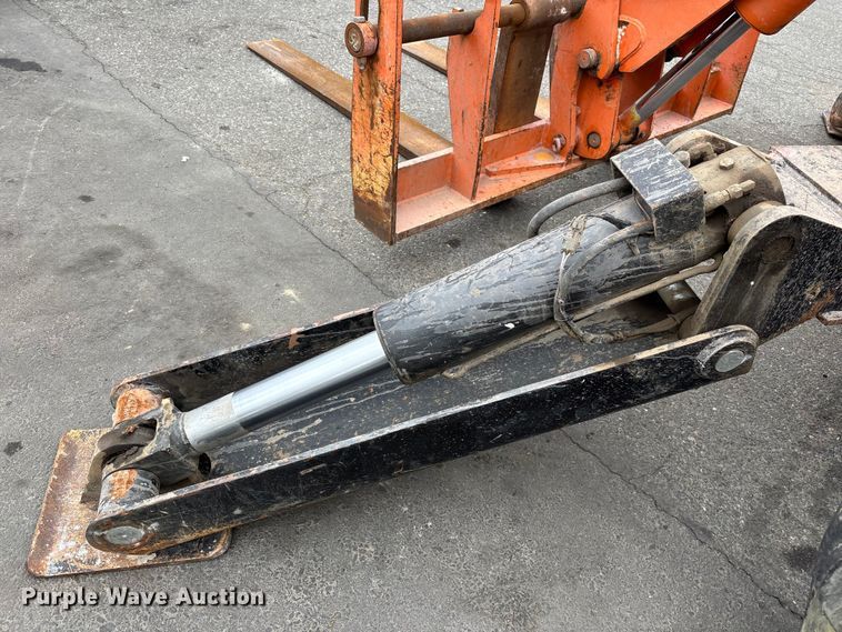 image for item ER7530 2002 Skytrak 10054 telehandler