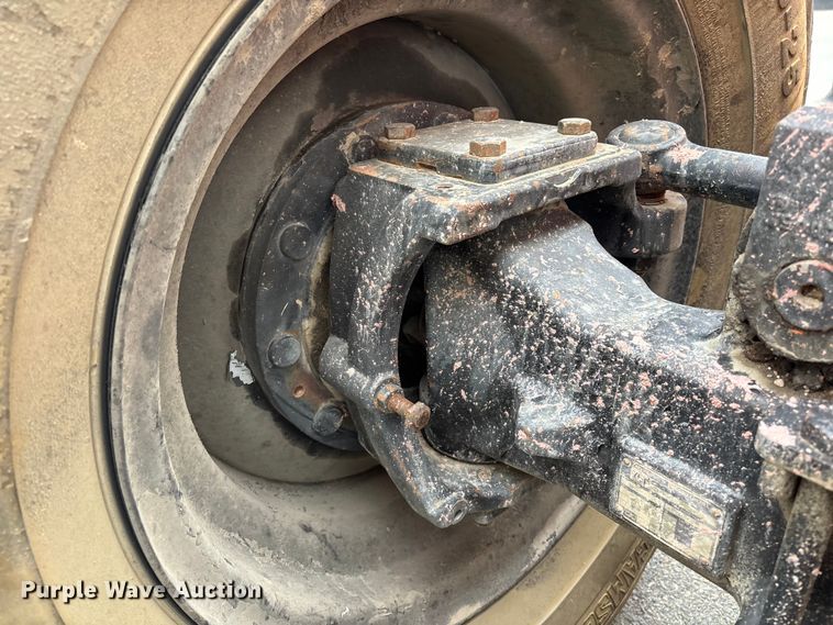 image for item ER7530 2002 Skytrak 10054 telehandler