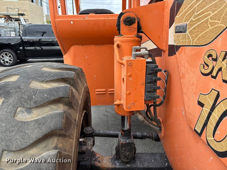 image for item ER7530 2002 Skytrak 10054 telehandler