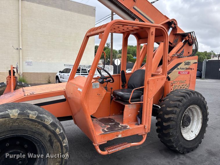 image for item ER7530 2002 Skytrak 10054 telehandler