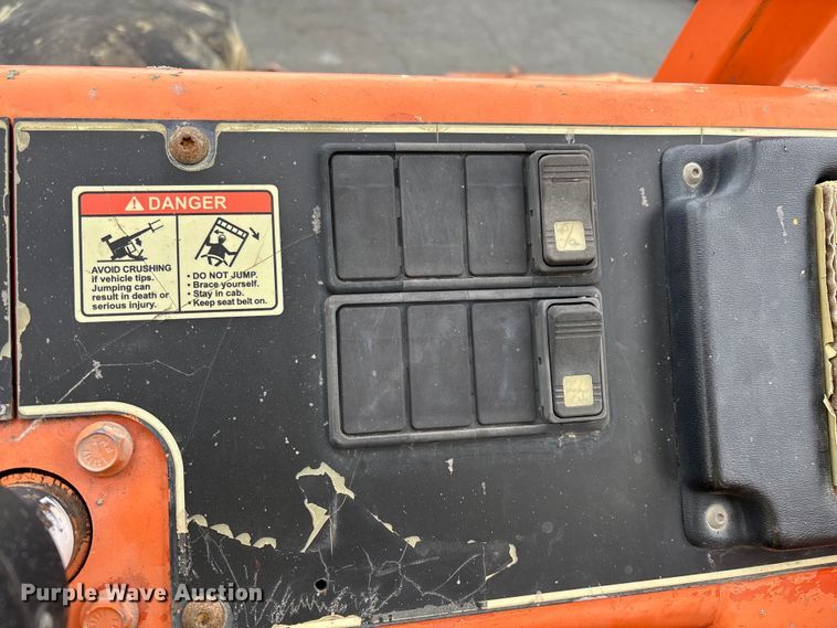 image for item ER7530 2002 Skytrak 10054 telehandler