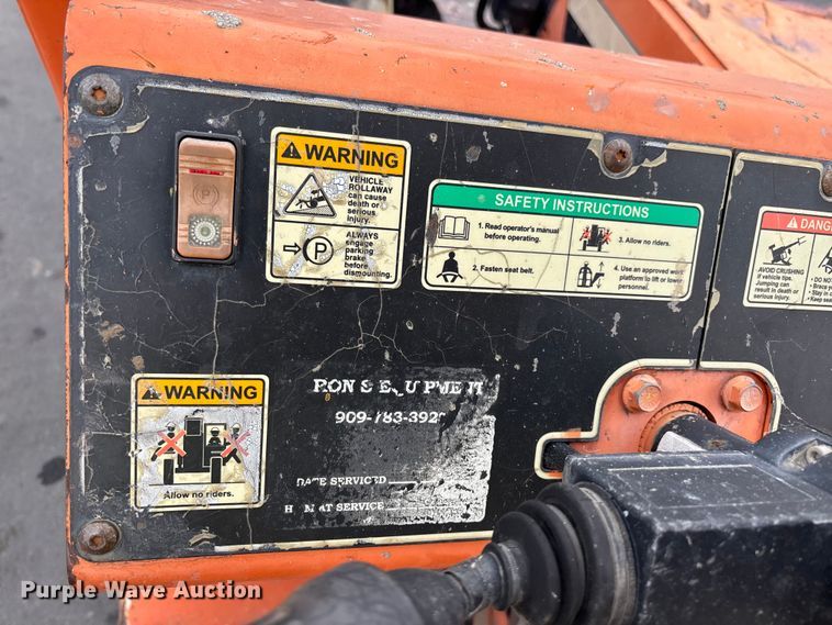 image for item ER7530 2002 Skytrak 10054 telehandler