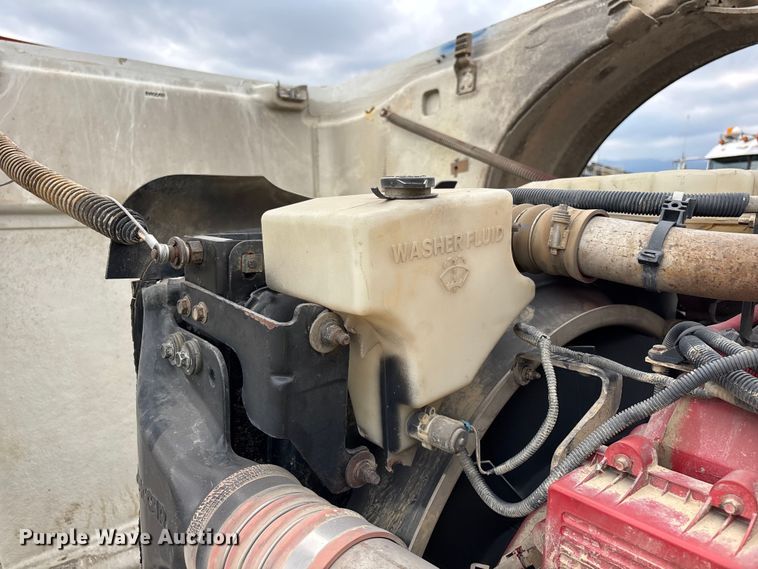 image for item ER7532 2009 Peterbilt 367 dump truck