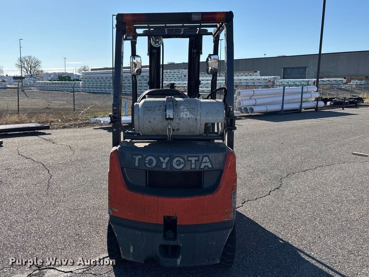 image for item ER7535 2013 Toyota 8FGU18 forklift