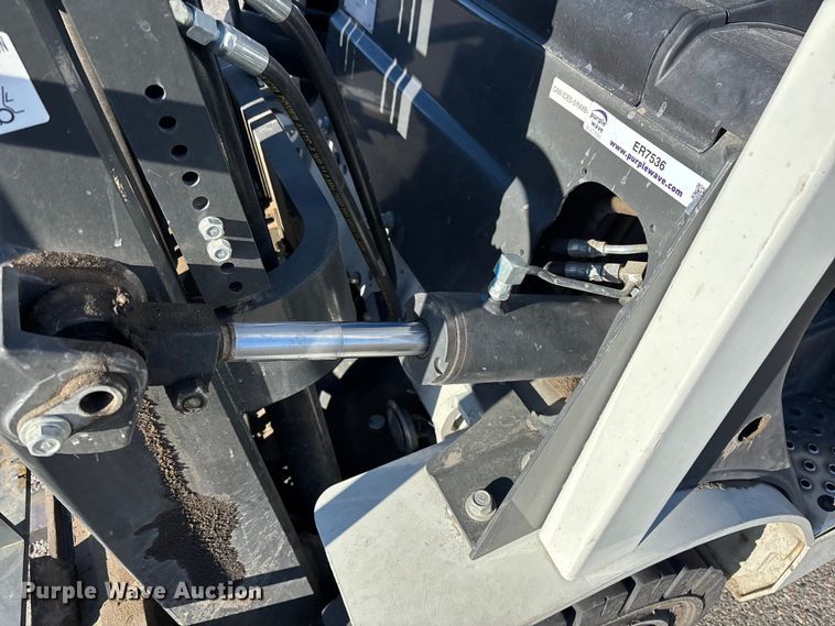 image for item ER7536 2017 UniCarriers PF50 forklift