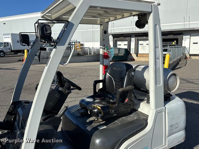 image for item ER7536 2017 UniCarriers PF50 forklift