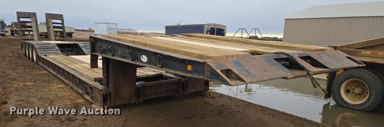 image for item ES2855 2000 Entyre HFR50TD4-T1 lowboy equipment trailer