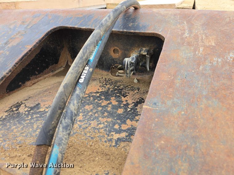 image for item ES2855 2000 Entyre HFR50TD4-T1 lowboy equipment trailer