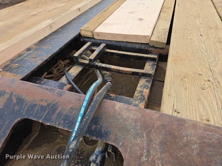 image for item ES2855 2000 Entyre HFR50TD4-T1 lowboy equipment trailer