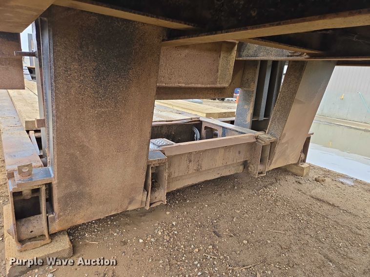 image for item ES2855 2000 Entyre HFR50TD4-T1 lowboy equipment trailer