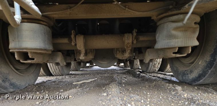 image for item ES2855 2000 Entyre HFR50TD4-T1 lowboy equipment trailer