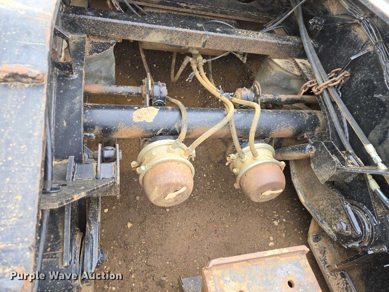 image for item ES2855 2000 Entyre HFR50TD4-T1 lowboy equipment trailer