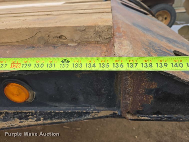 image for item ES2855 2000 Entyre HFR50TD4-T1 lowboy equipment trailer