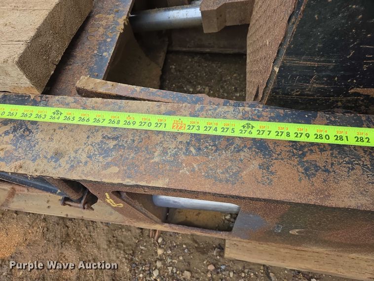 image for item ES2855 2000 Entyre HFR50TD4-T1 lowboy equipment trailer