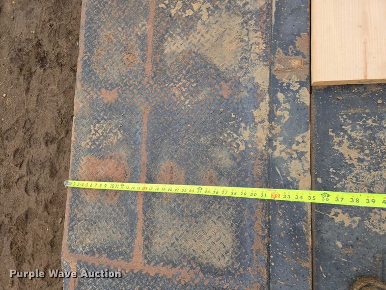 image for item ES2855 2000 Entyre HFR50TD4-T1 lowboy equipment trailer