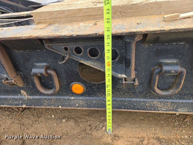 image for item ES2855 2000 Entyre HFR50TD4-T1 lowboy equipment trailer